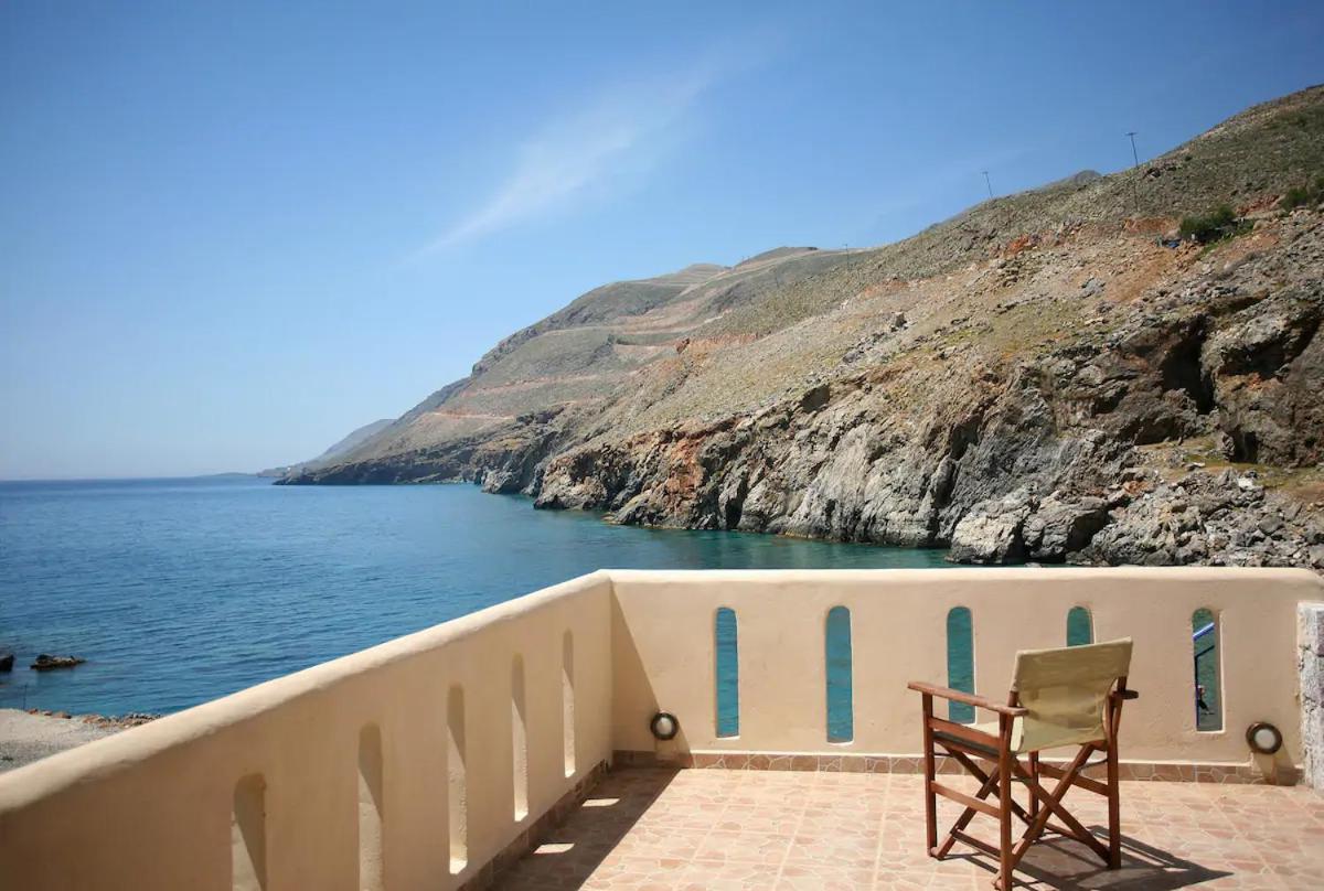 On The Beach Apartments Hora Sfakion Exterior photo