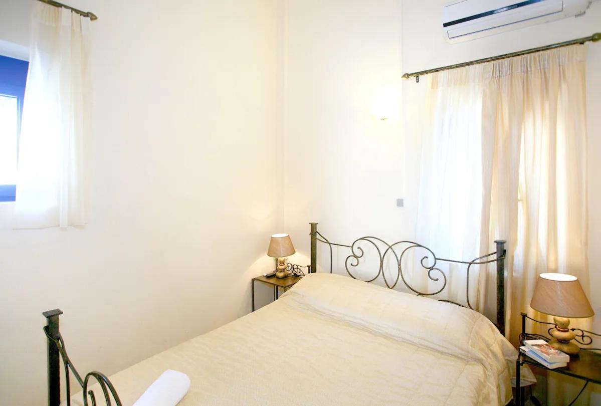On The Beach Apartments Hora Sfakion Exterior photo